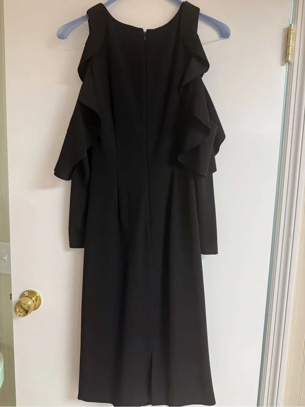 Maggy London Elegant Black Ruffle Cold-Shoulder Midi BlackDress